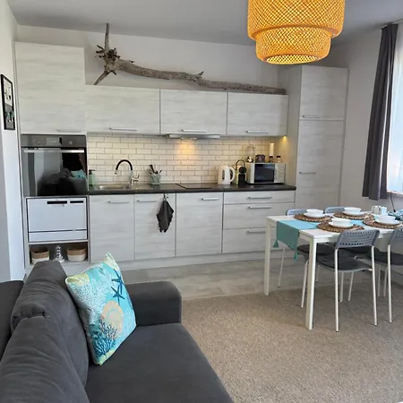 Nadmorski Kwiatek, Kwiatkowskiego, Daire *